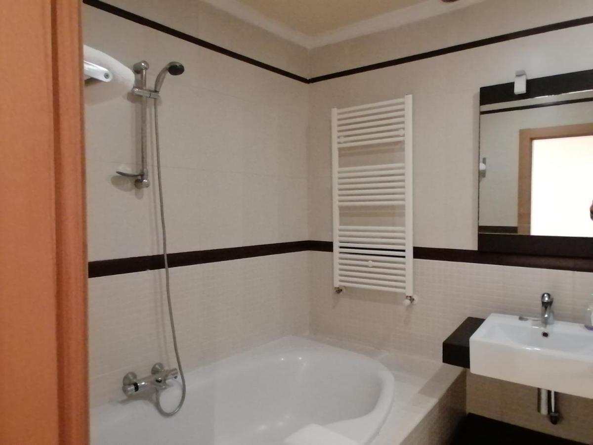 La Casa De Abajo Apartment Виго Екстериор снимка